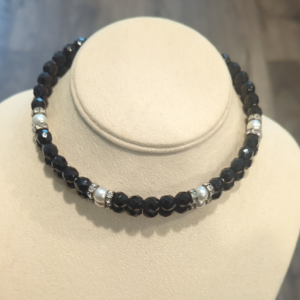 Elegant Black Beaded Necklace